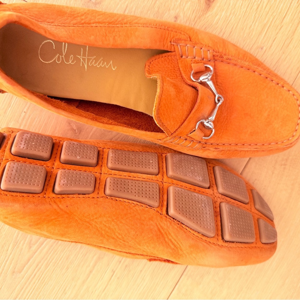 Cole Haan Vibrant Orange Suede Driving Loafers size 6 - Picture 4 of 11